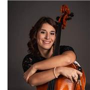 Diplomata al conservatorio con il massimo dei voti offre lezioni di violoncello a bambini e adulti
